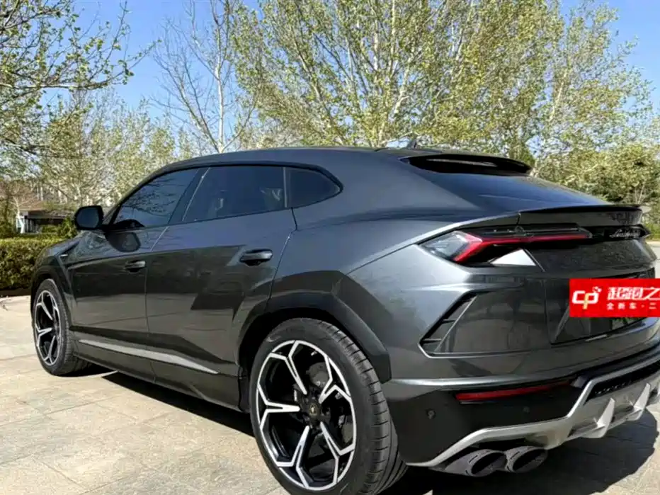 Lamborghini Urus 2019 — фото 5