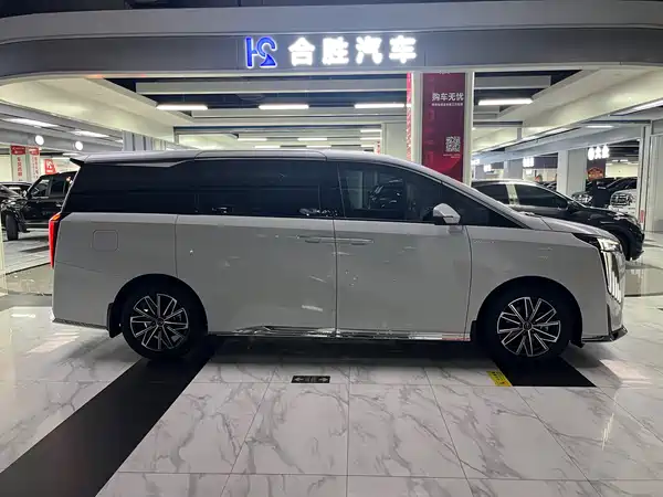 GAC Trumpchi M8 2024