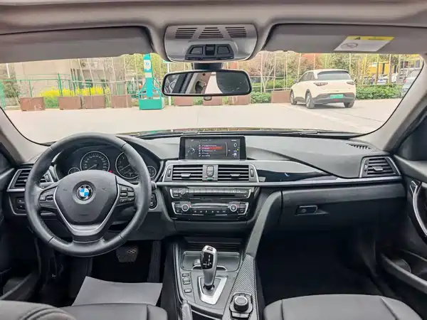 BMW 3 Series 2017