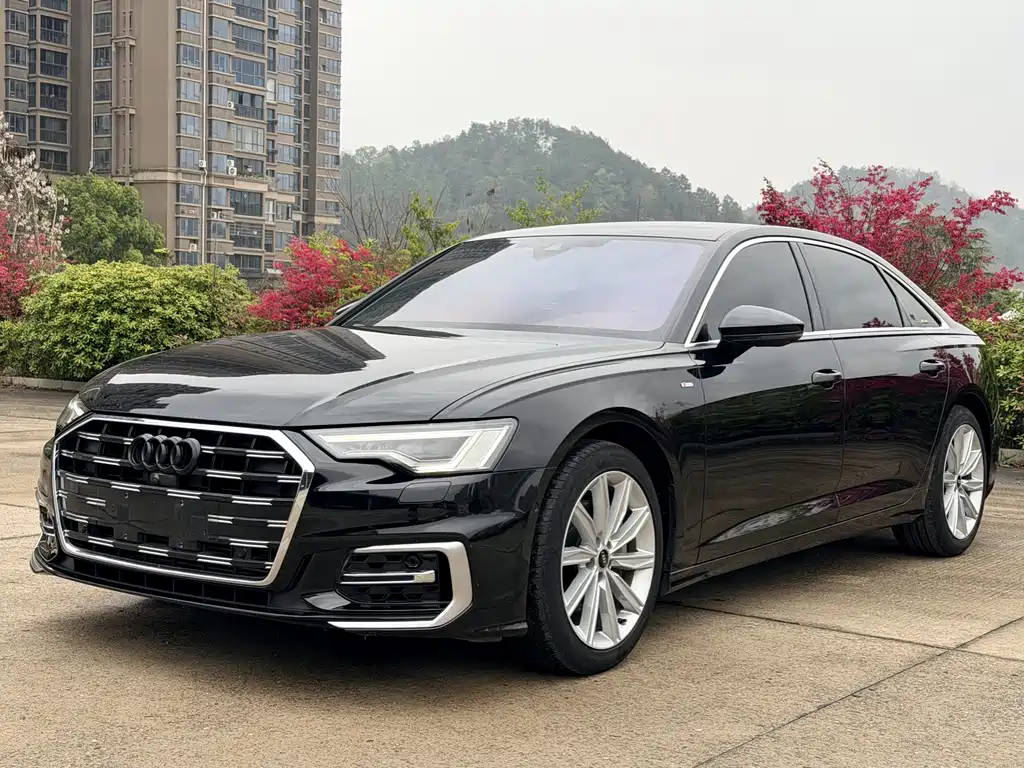 Audi A6L 2024 — фото 1