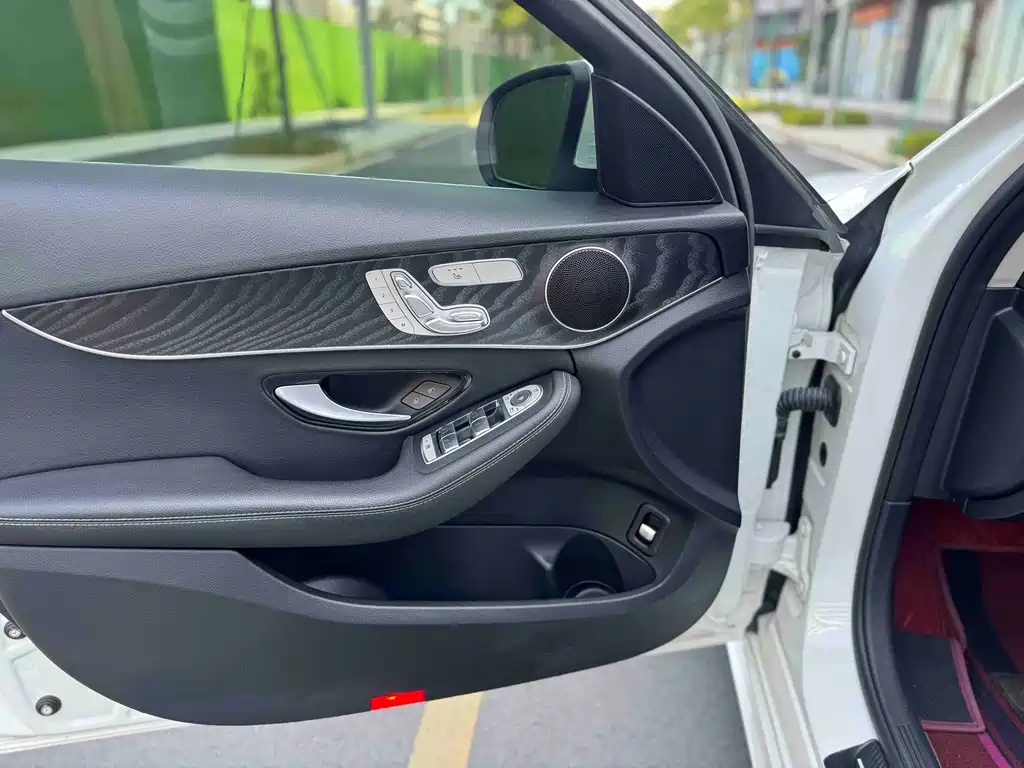 Mercedes-Benz C-Class 2021 — фото 11