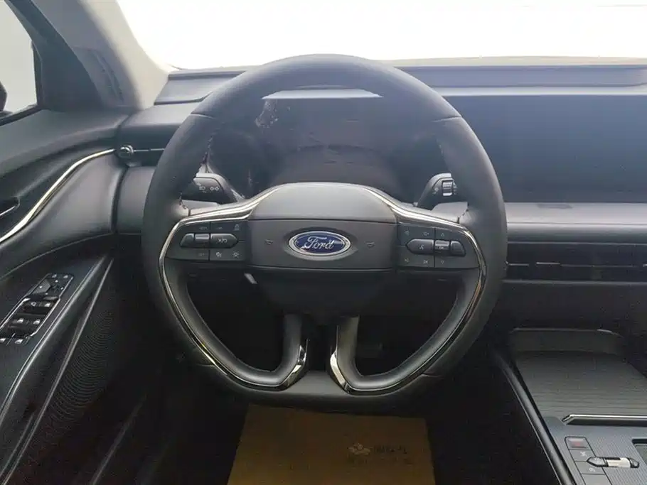 Ford Mondeo 2024 — фото 15