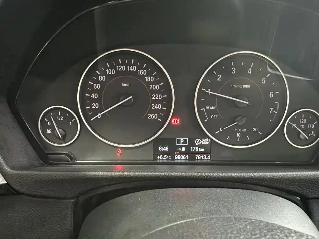 BMW 3 Series 2017 — фото 16