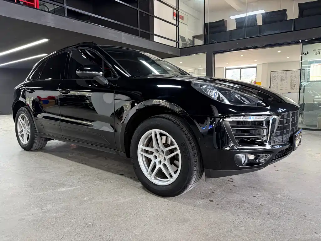 Porsche Macan 2017 — фото 3