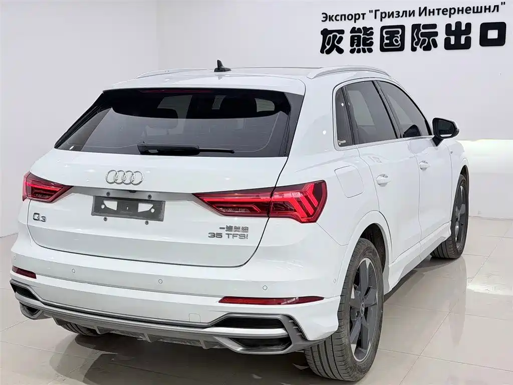 Audi Q3 2022 — фото 4