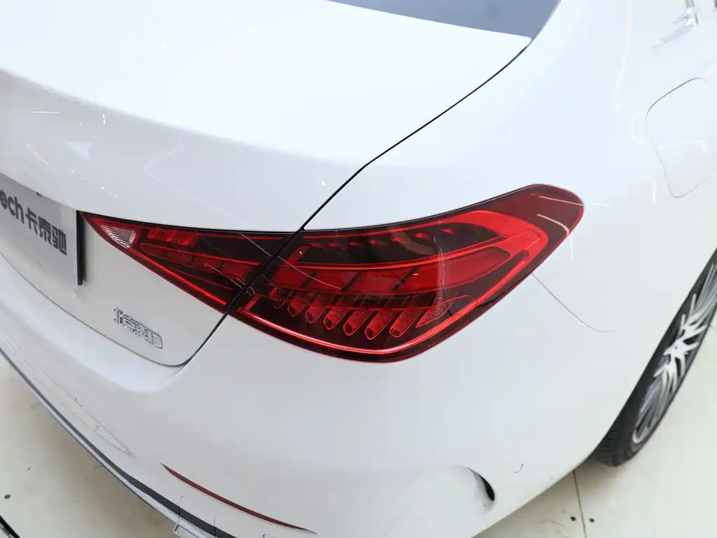 Mercedes-Benz C-Class 2022