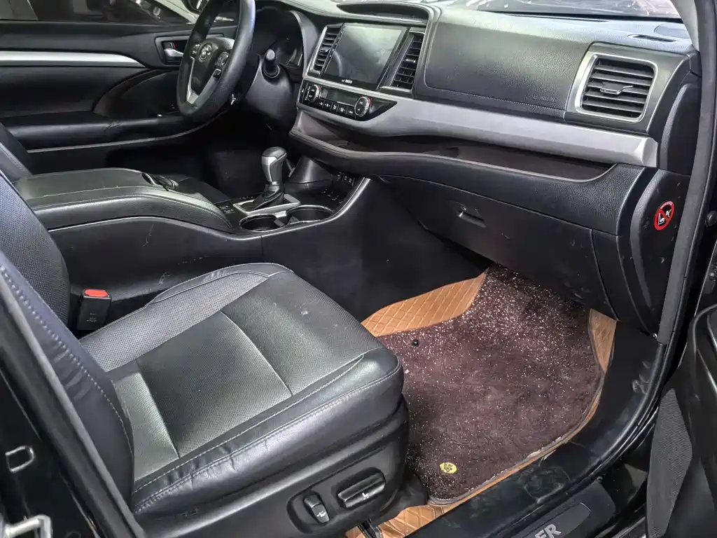 Toyota Highlander 2019 — фото 10