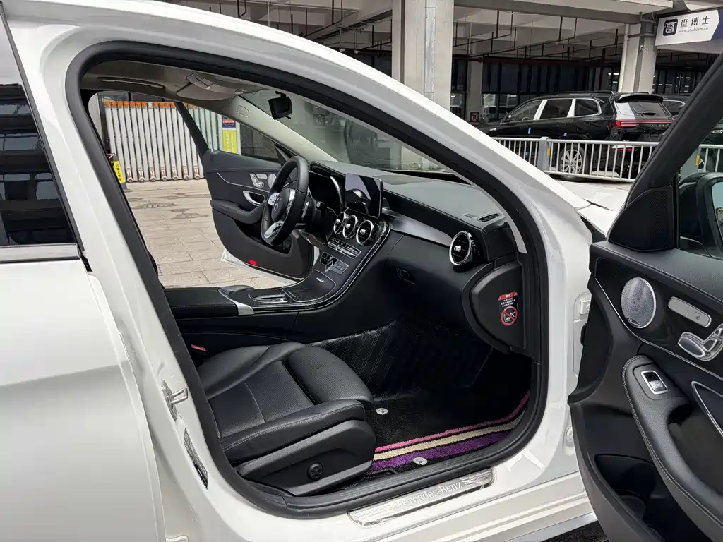 Mercedes-Benz C-Class 2021 — фото 11
