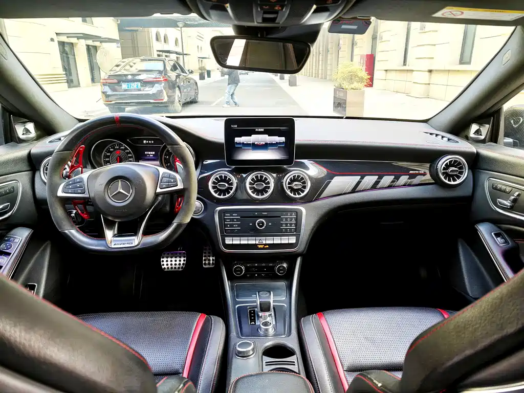 Mercedes-Benz CLA AMG 2017 — фото 10