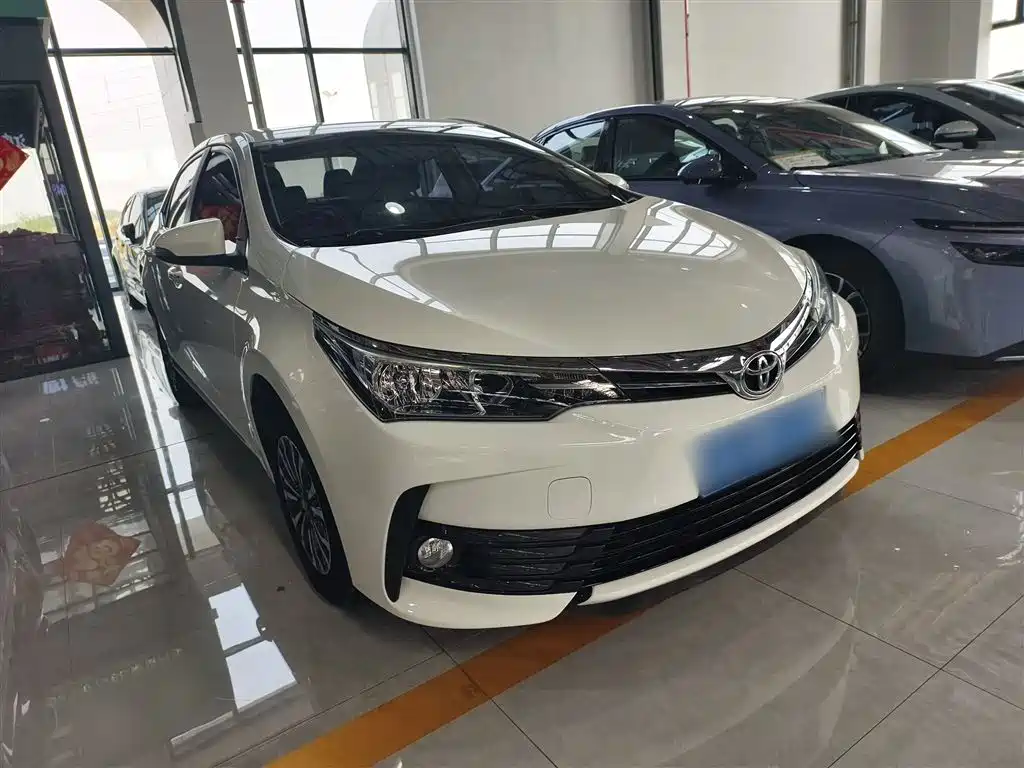 Toyota Corolla 2019 — фото 9
