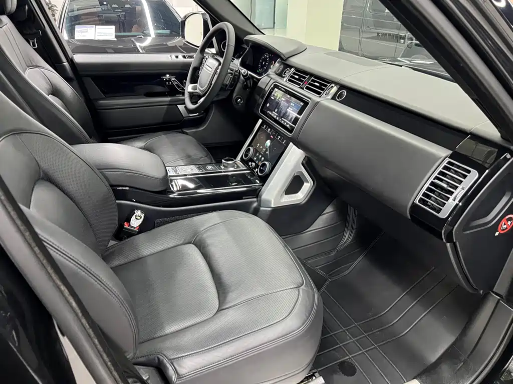 Land Rover Range Rover 2018 — фото 22