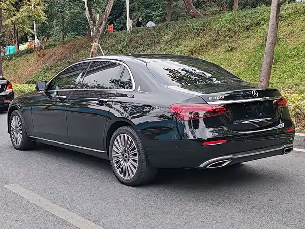 Mercedes-Benz E-Class 2023