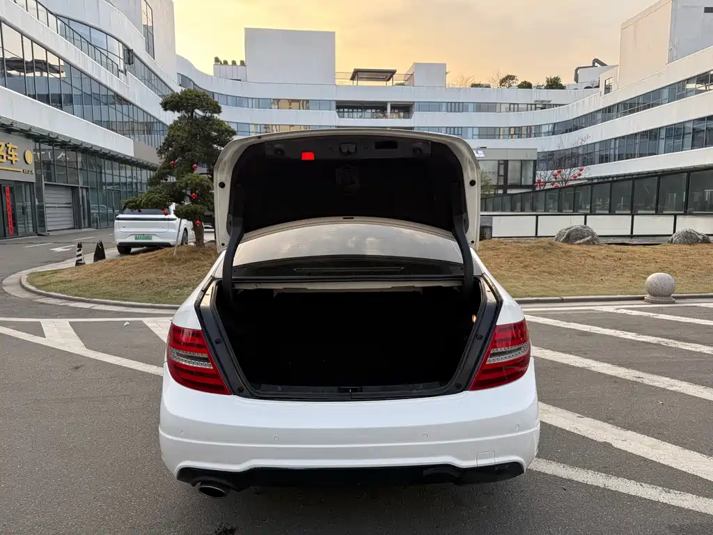 Mercedes-Benz C-Class 2014 — фото 10