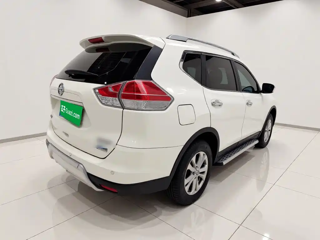 Nissan X-Trail 2015