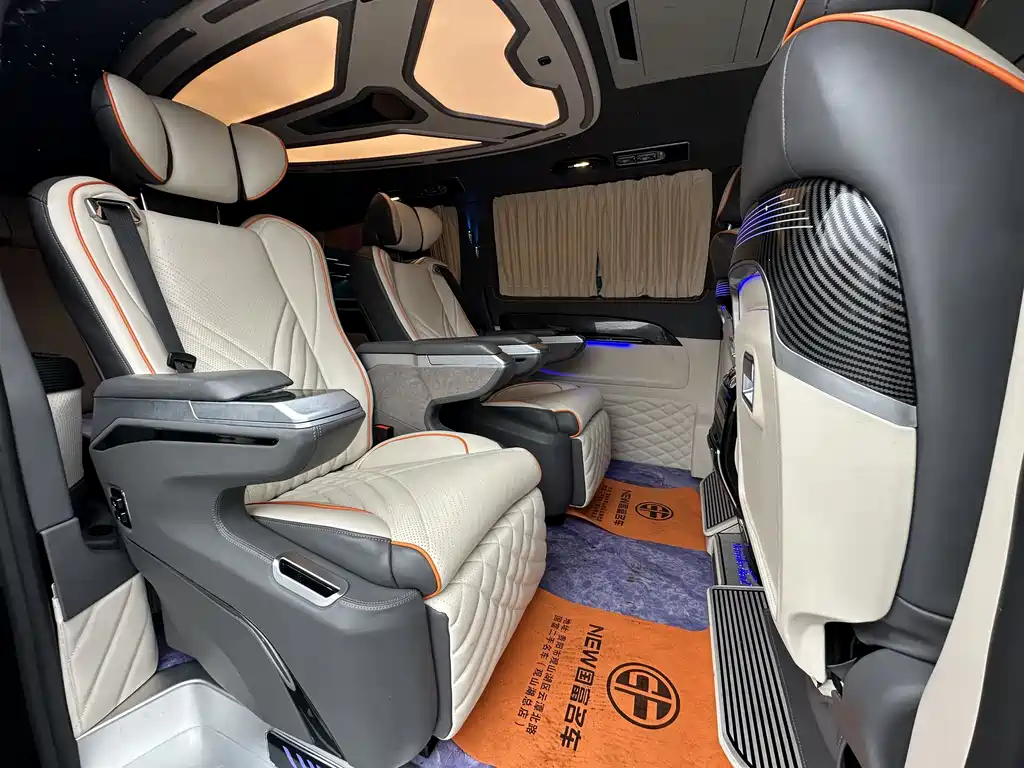 Mercedes-Benz Vito 2023 — фото 13