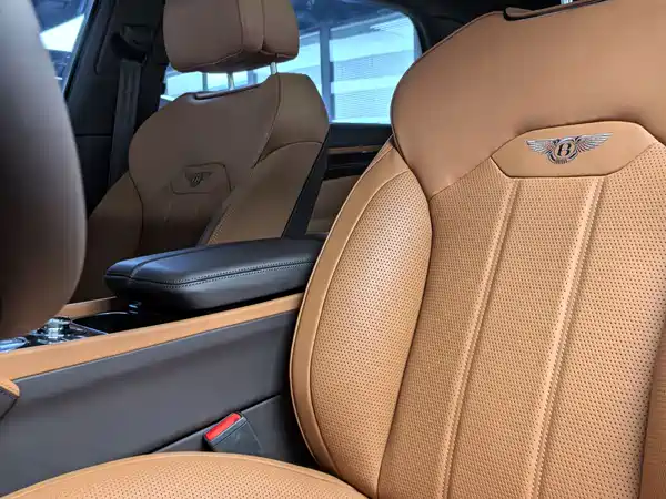 Bentley Bentayga 2024