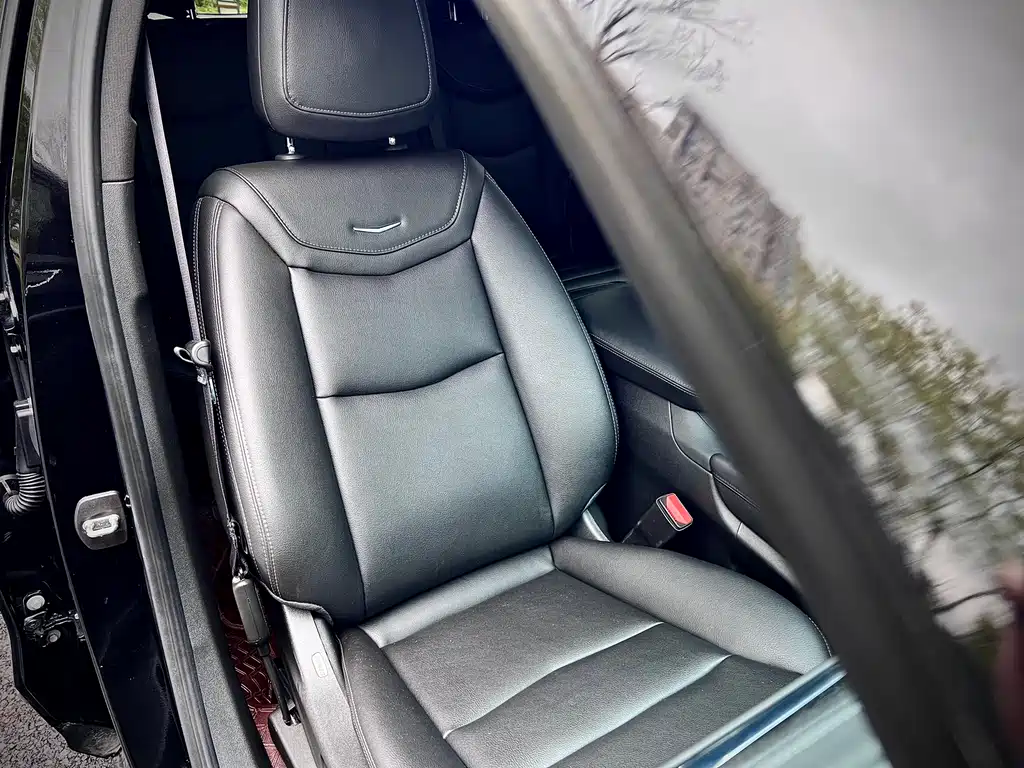 Cadillac XT5 2022 — фото 14