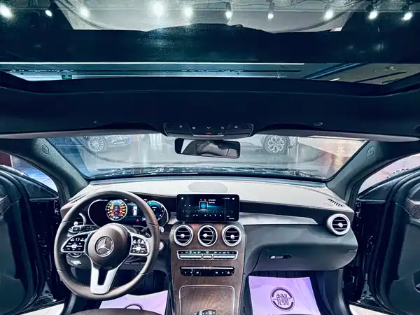 Mercedes-Benz GLC 2021