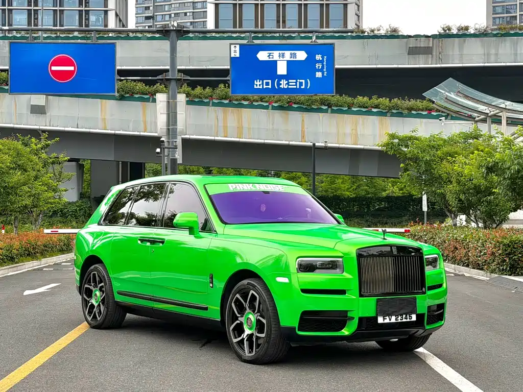 Rolls-Royce Cullinan 2019 — фото 2