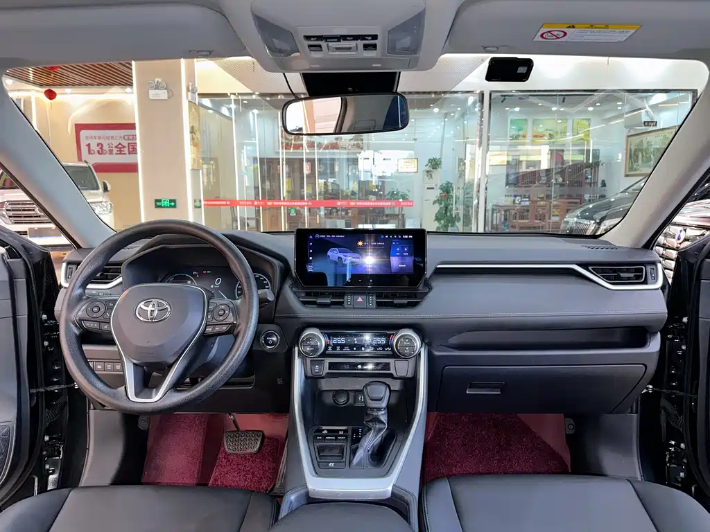 Toyota RAV4 2024 — фото 14