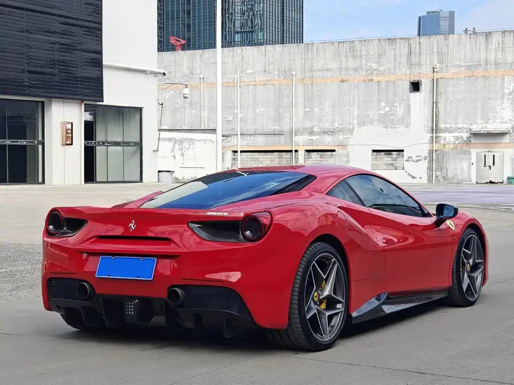 Ferrari 488 2018 — фото 6