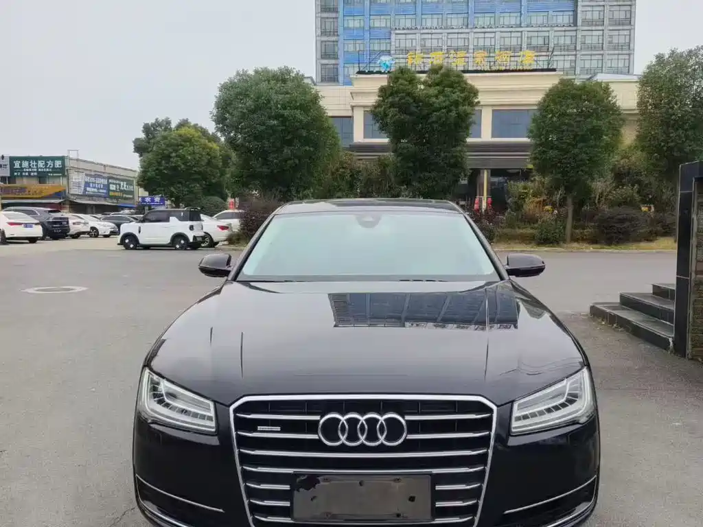 Audi A8 2015 — фото 3