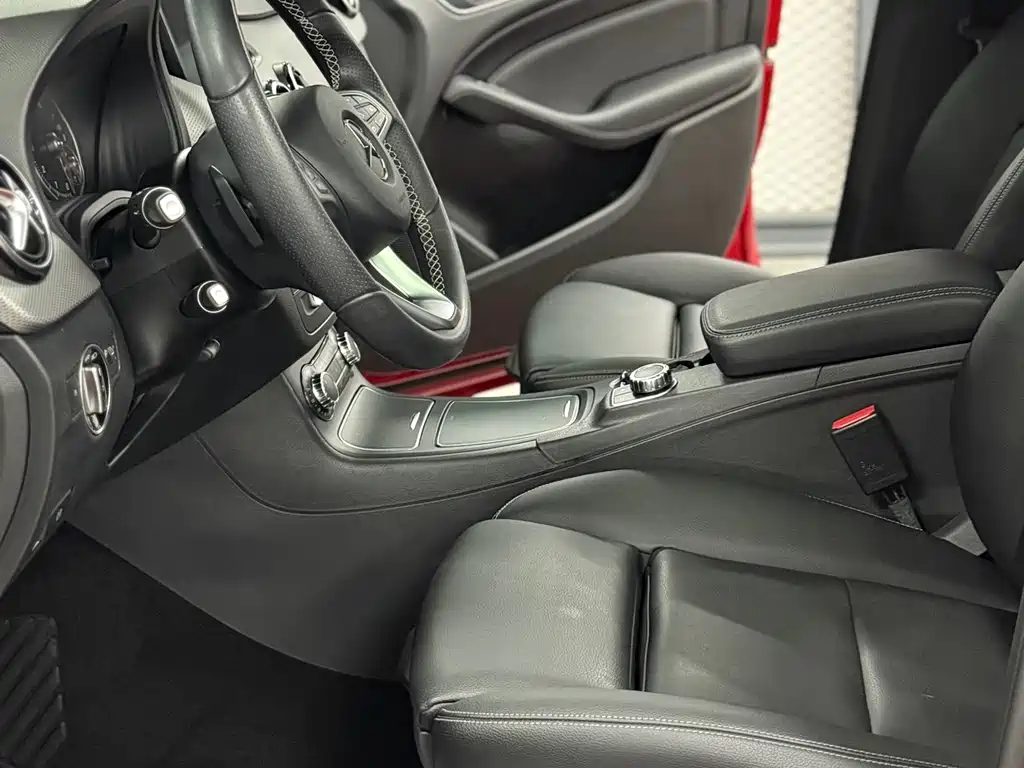 Mercedes-Benz B-Class 2018 — фото 11