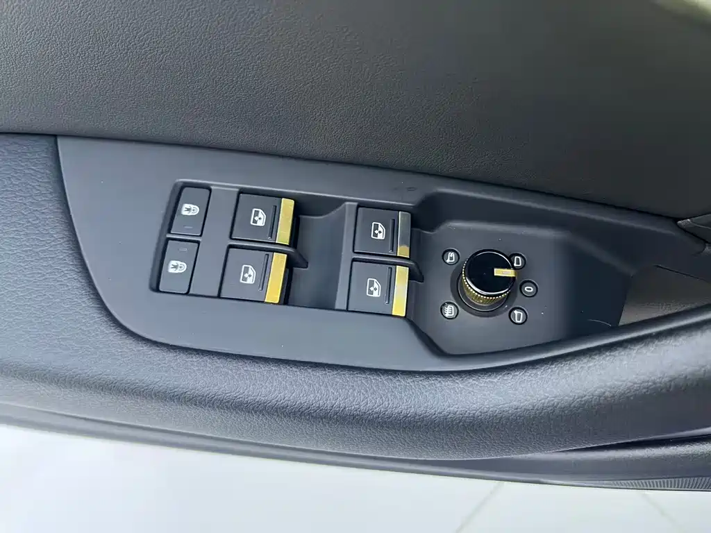 Audi A6L 2020 — фото 21