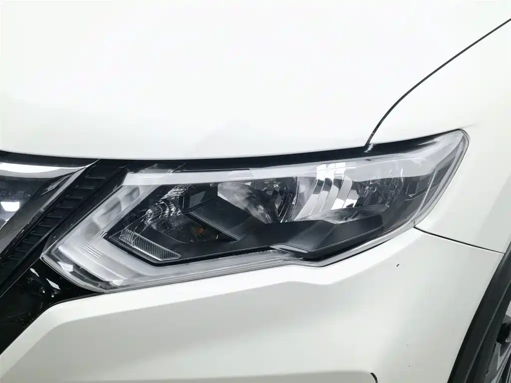 Nissan X-Trail 2018 — фото 7