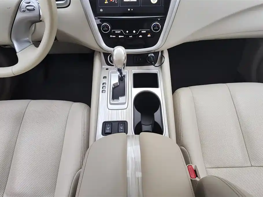 Nissan Murano 2020 — фото 16