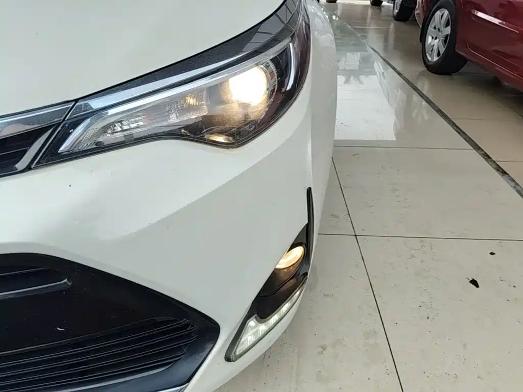 Toyota Levin 2017 — фото 24