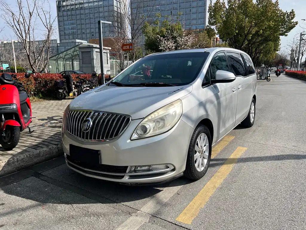 Buick GL8 2013