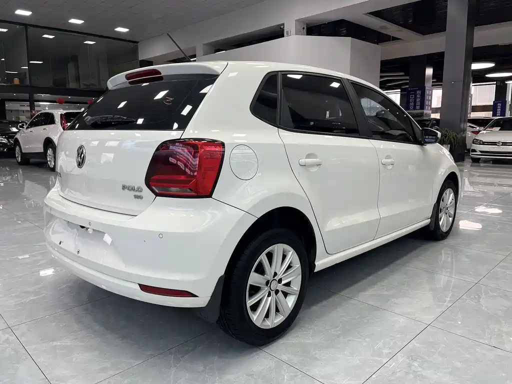 Volkswagen Polo 2016