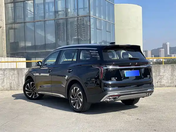 Hongqi HS7 PHEV 2024