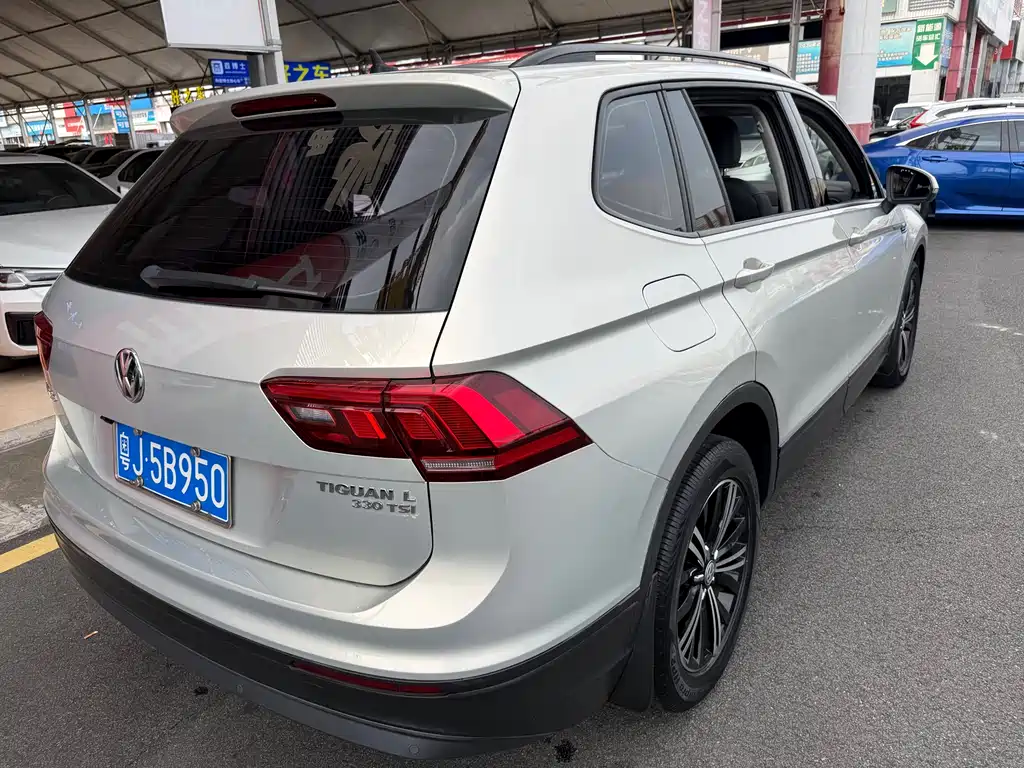 Volkswagen Tiguan L 2019 — фото 11