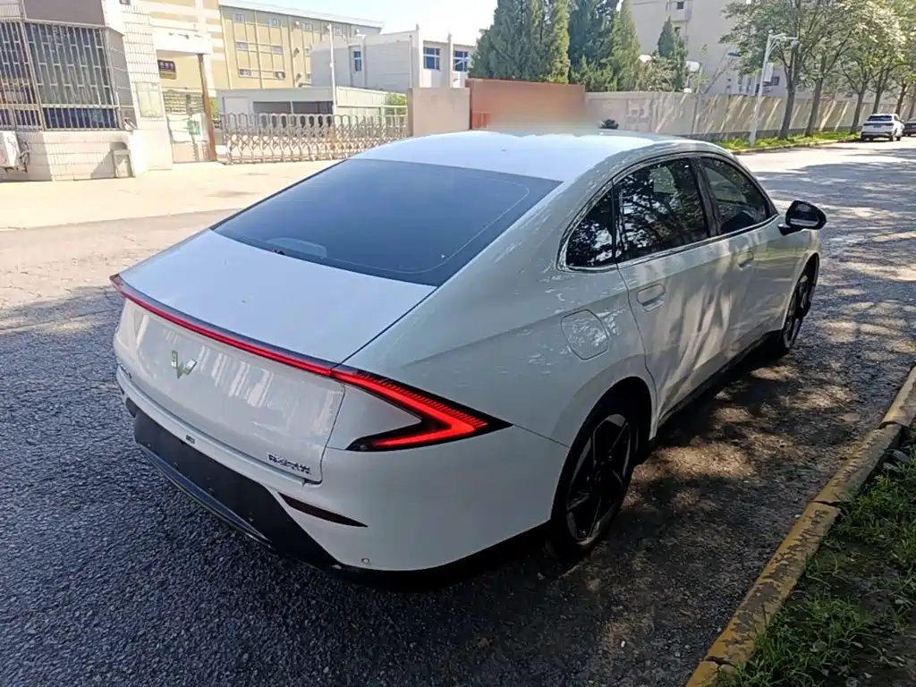Wuling Starlight 2025