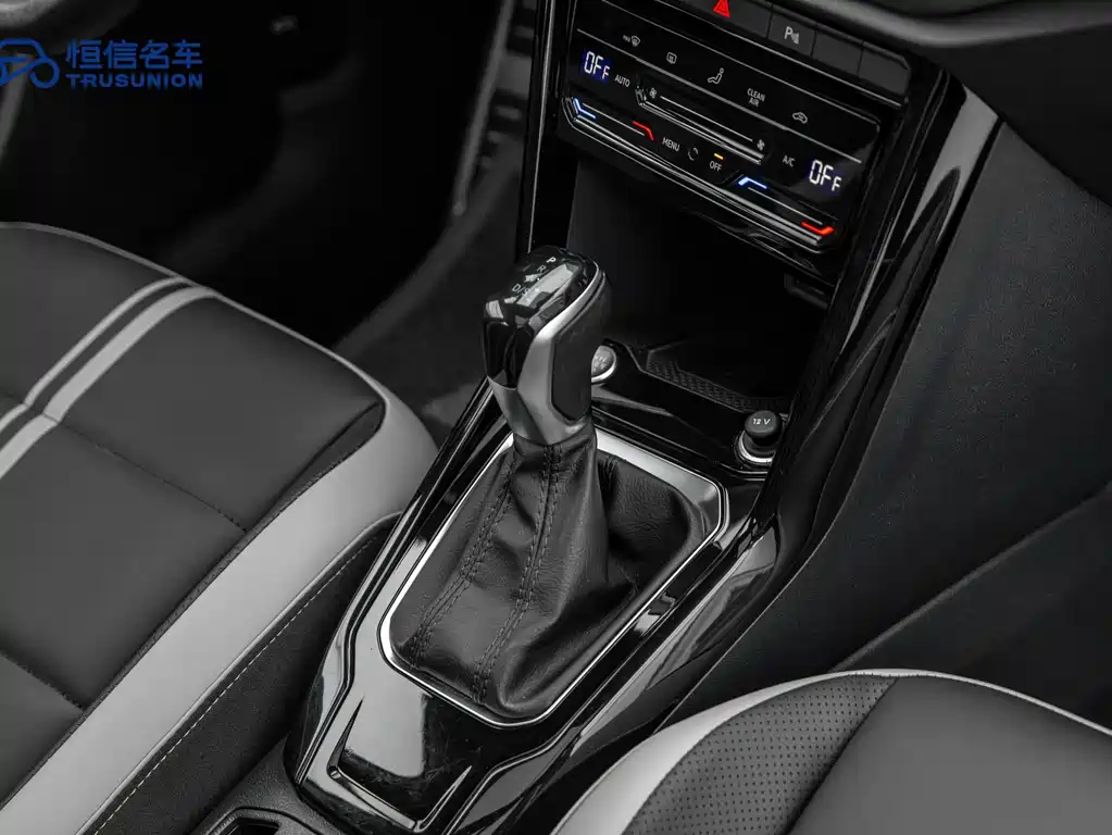 Volkswagen T-Roc 2023 — фото 17