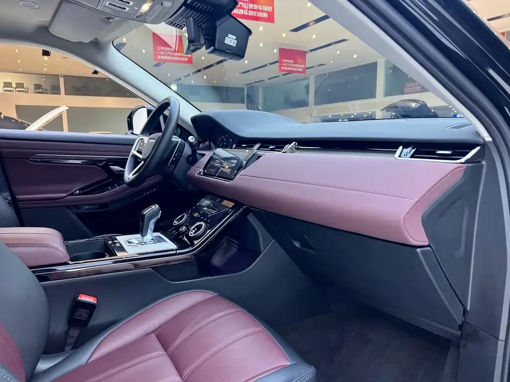 Land Rover Range Rover Evoque 2023 — фото 16
