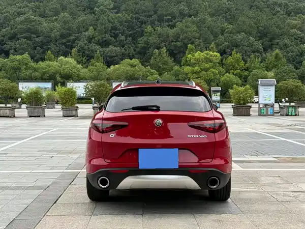 Alfa Romeo Stelvio 2018