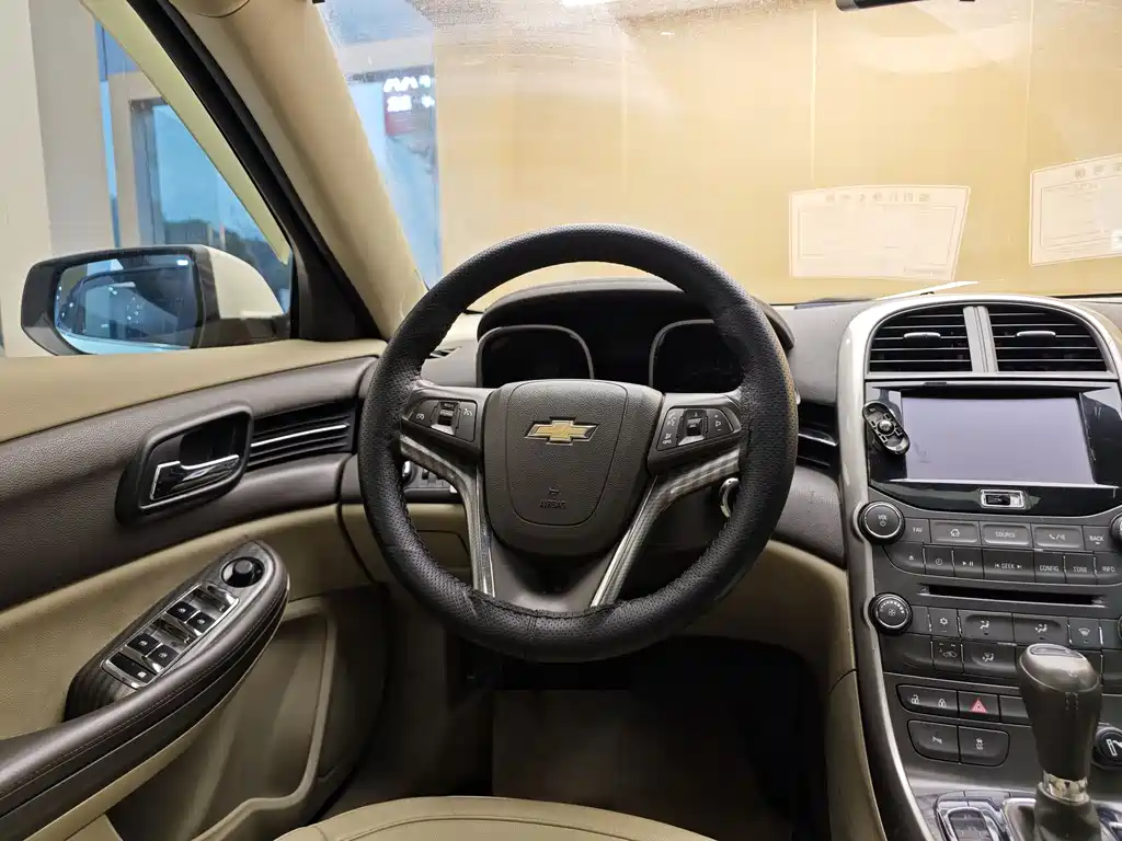 Chevrolet Malibu 2014 — фото 14