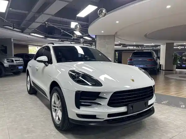 Porsche Macan 2020