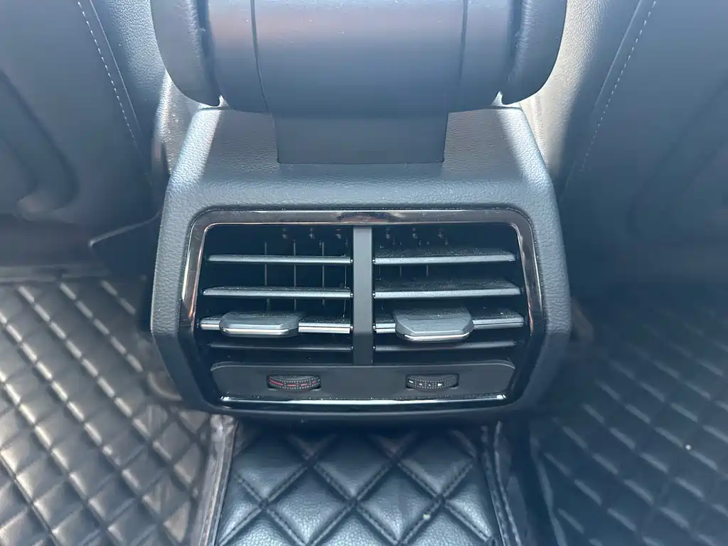 Audi Q3 2022 — фото 17