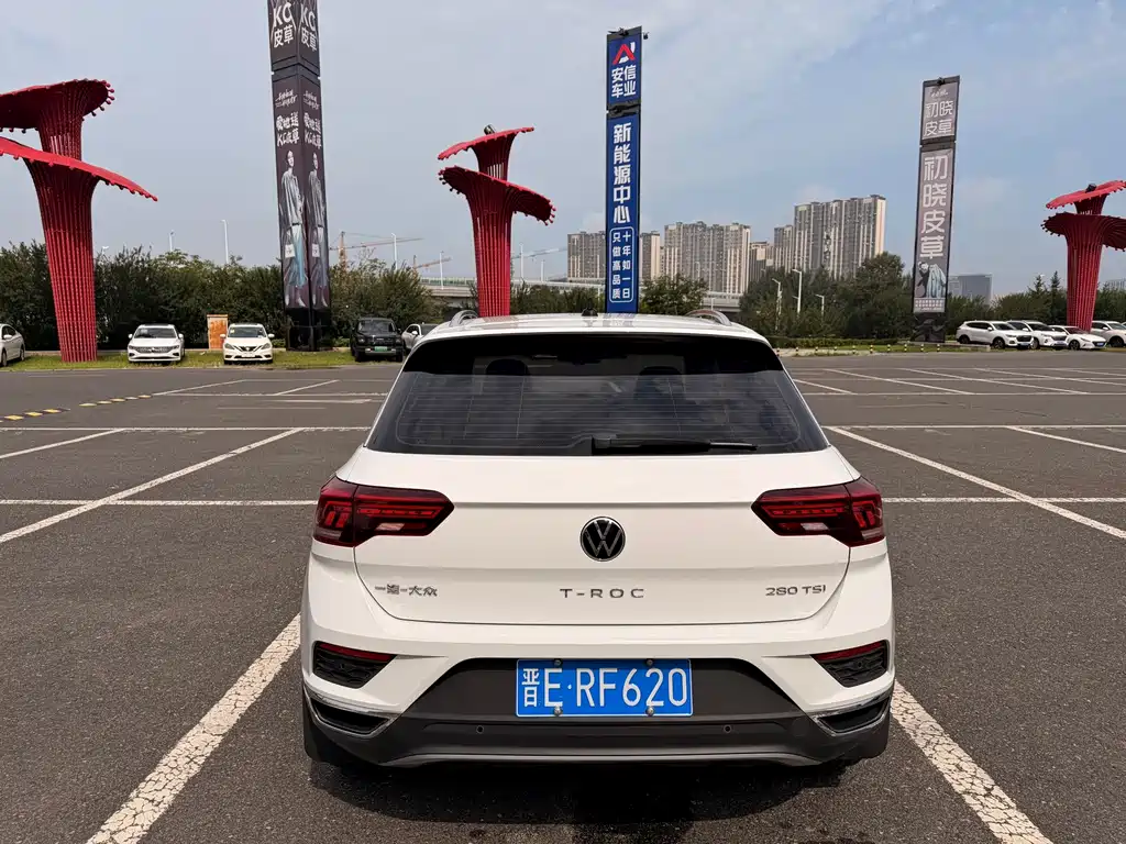 Volkswagen T-Roc 2023