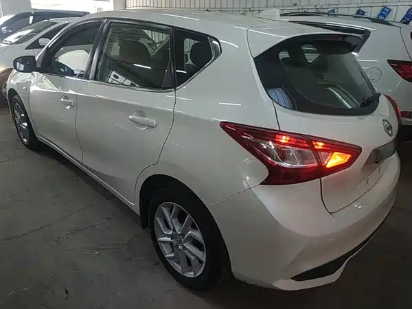 Nissan Tiida 2021