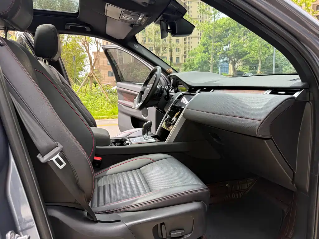 Land Rover Discovery Sport 2021 — фото 11