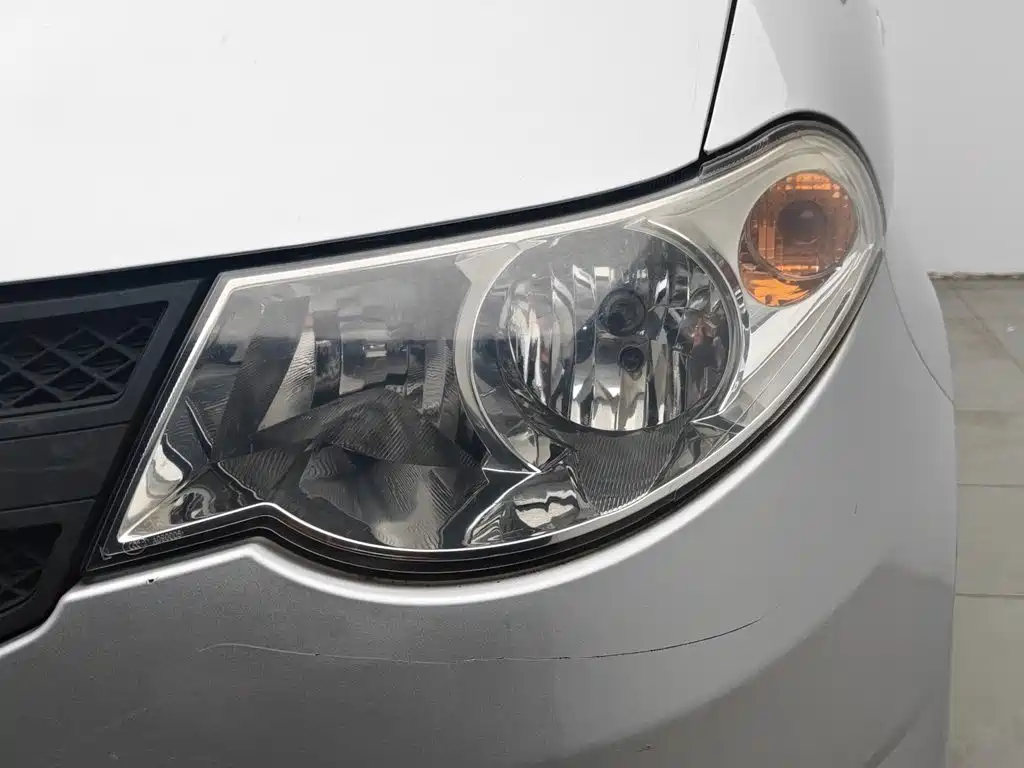 Wuling Hongguang 2015