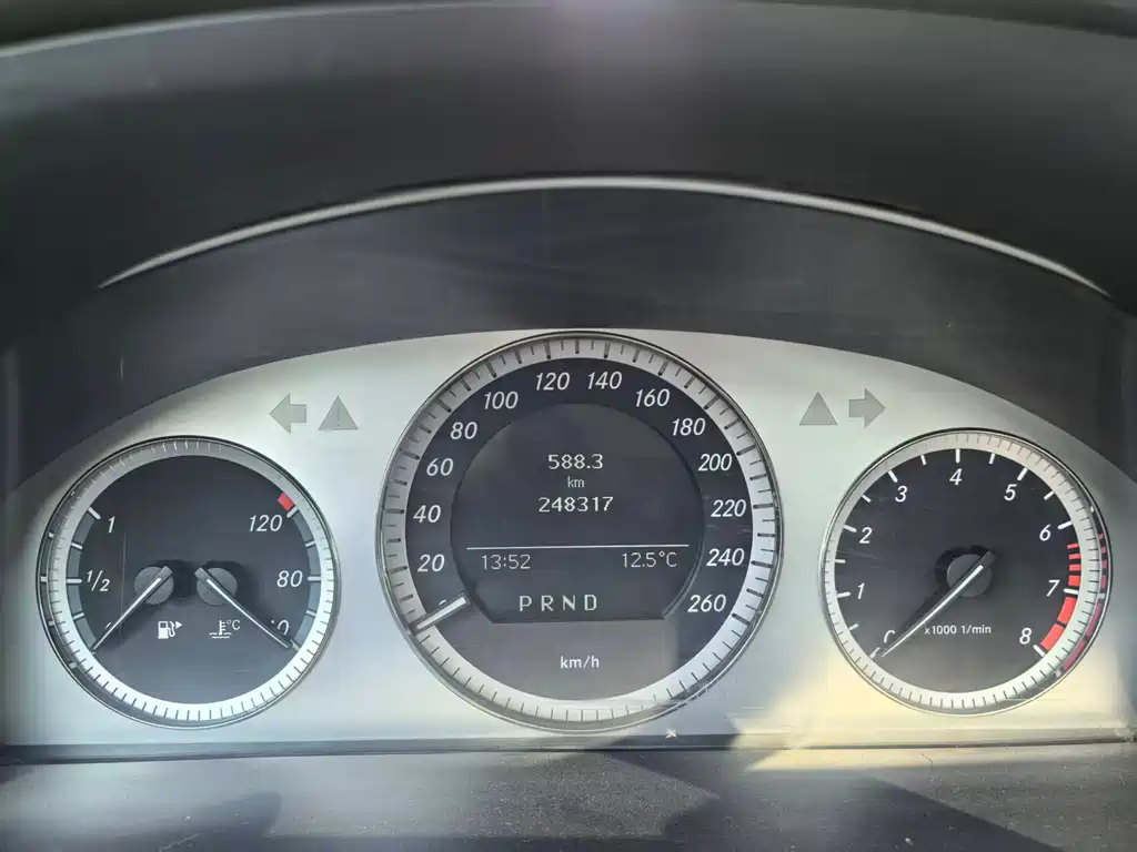 Mercedes-Benz GLK-Class 2010 — фото 16