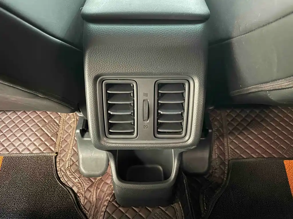 Honda Vezel 2023 — фото 18