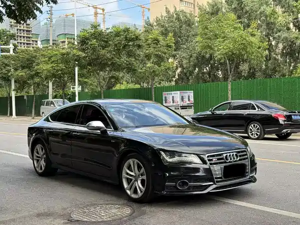 Audi S7 2015
