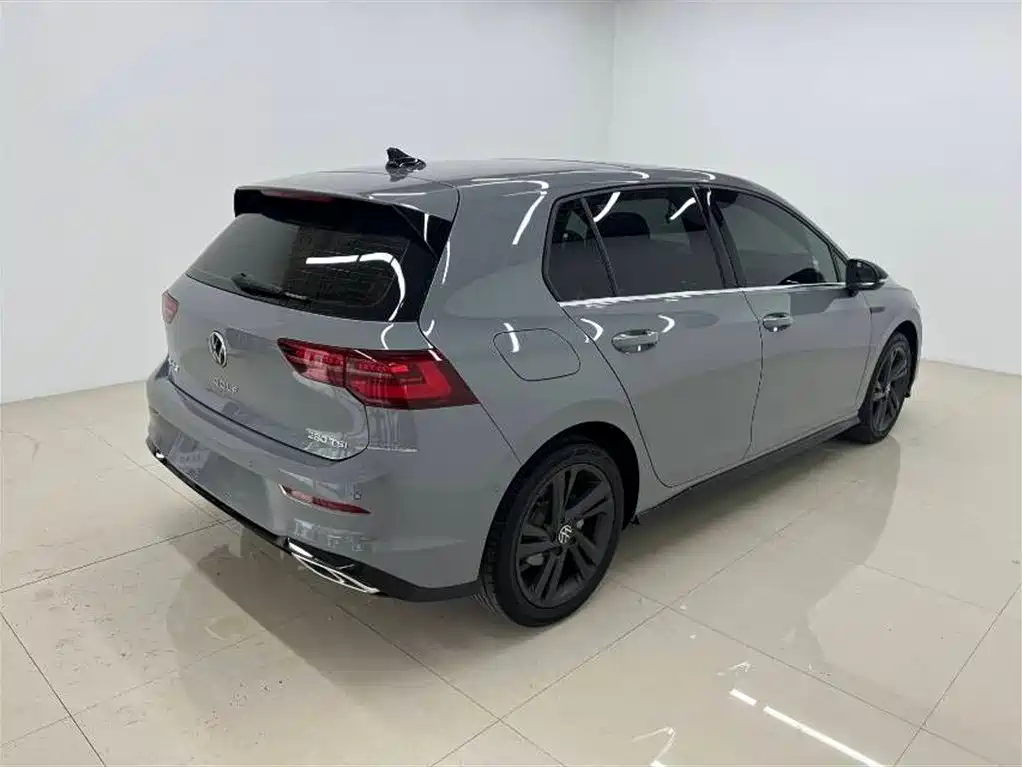 Volkswagen Golf 2023